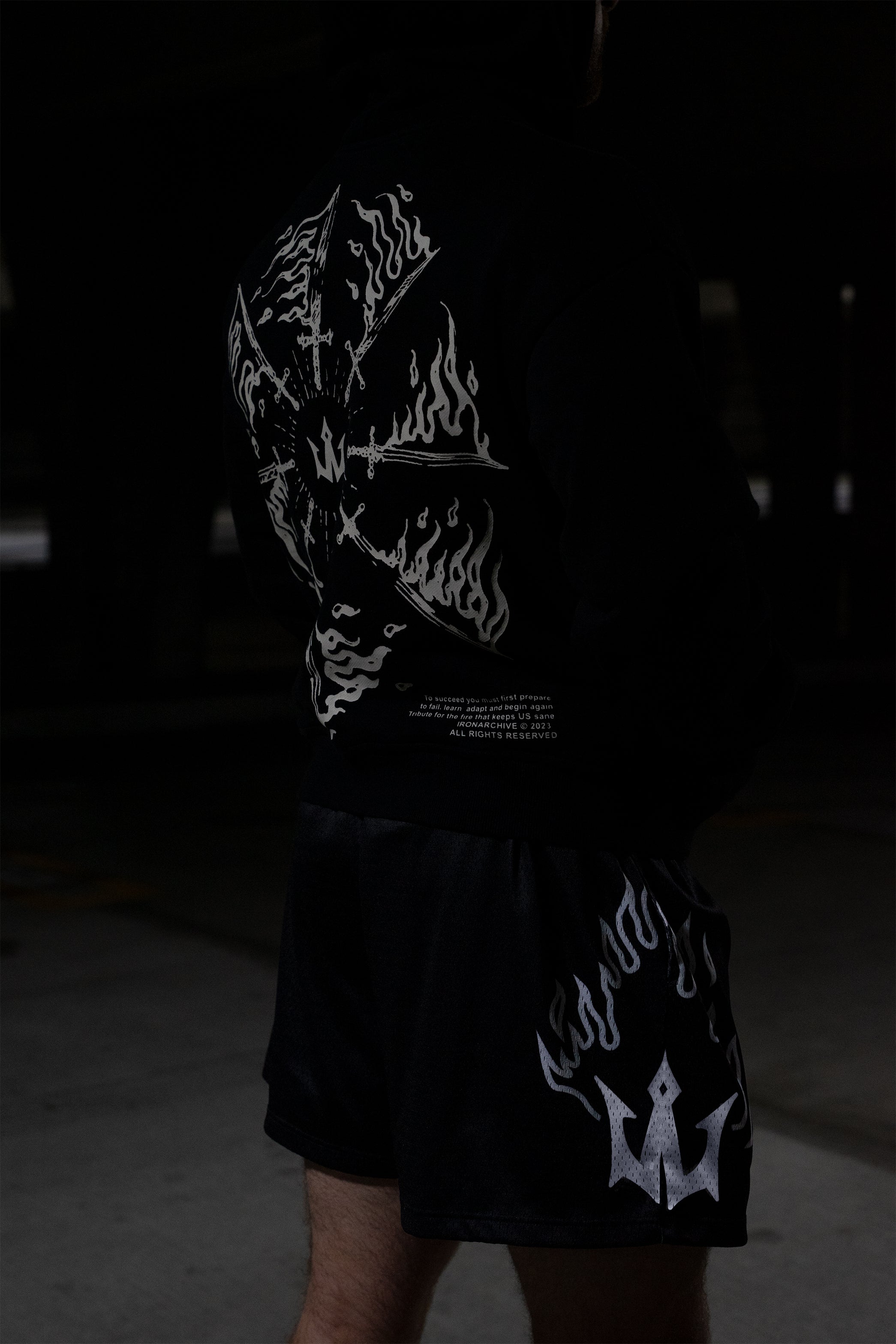 Trident Flame mesh shorts - Black