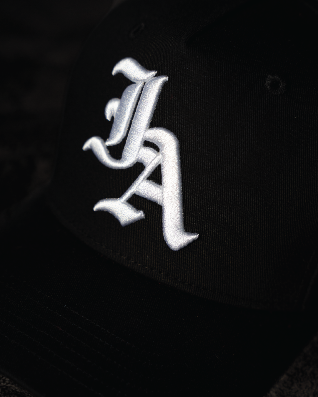 IA PREMIUM ESSENTIAL SNAPBACK-BLACK